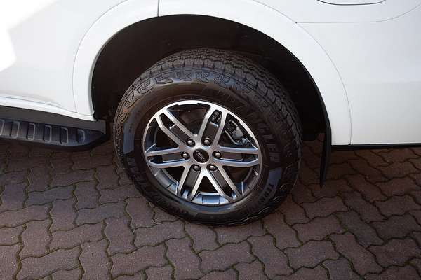 2025 Ford Everest Trend 2.0L thumb-17