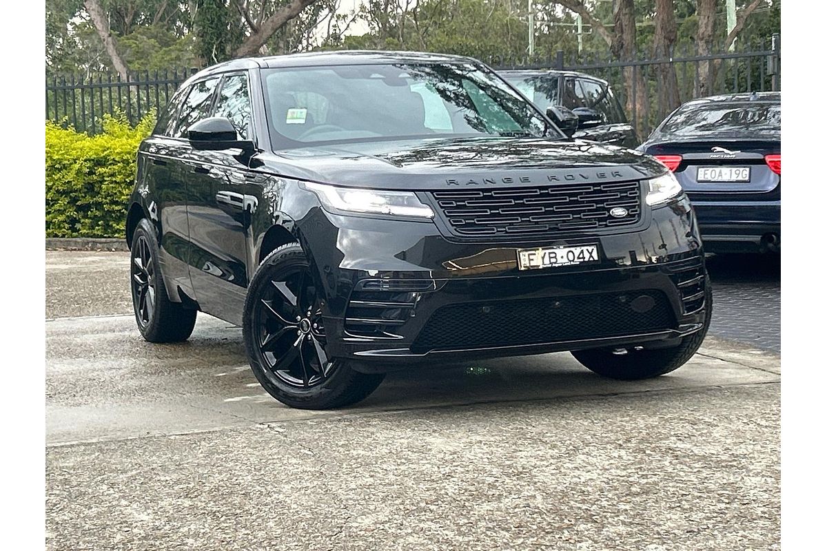 2026 Land Rover Range Rover Velar P250 Dynamic SE L560
