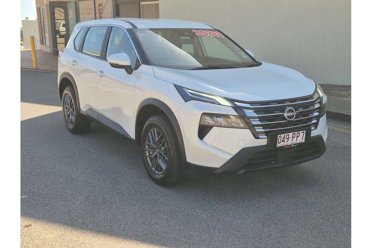 2025 Nissan X-TRAIL ST T33