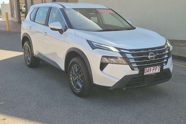 2025 Nissan X-TRAIL ST T33