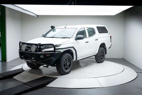 2018 Mitsubishi Triton GLX MR 4X4