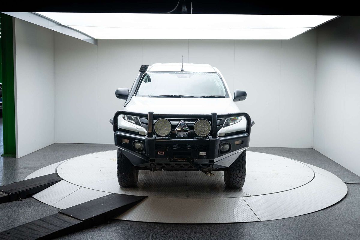 2018 Mitsubishi Triton GLX MR 4X4