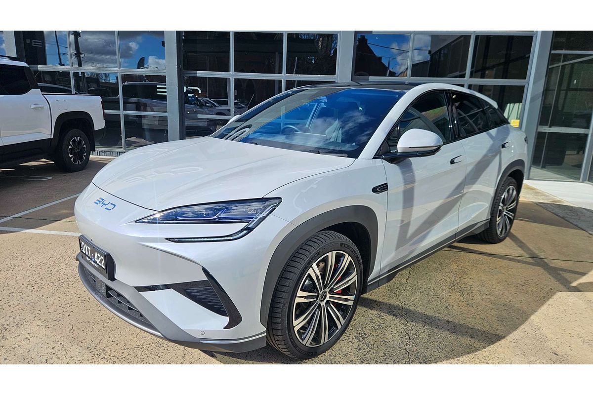 2025 BYD SEALION 7 Performance