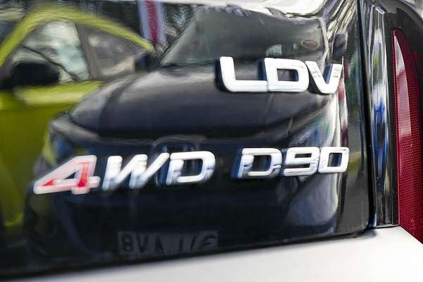 2022 LDV D90 Executive SV9A thumb-18