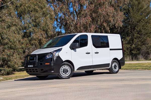 2022 Mitsubishi Express GLX SN SWB