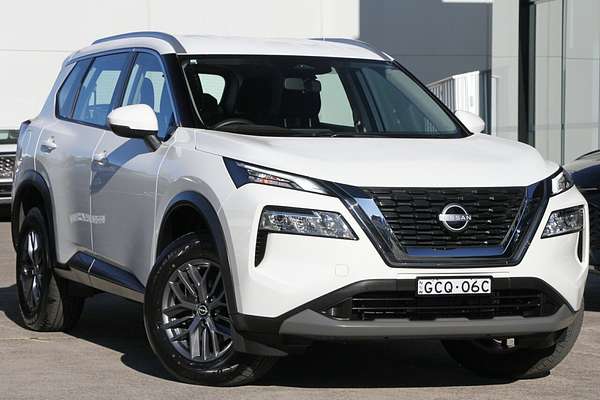 2025 Nissan X-TRAIL ST T33