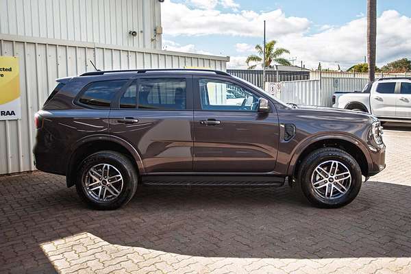 2025 Ford Everest Trend 2.0L thumb-4