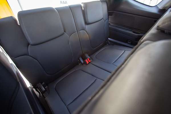 2025 Ford Everest Trend 2.0L thumb-14