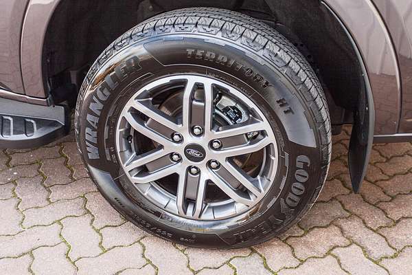 2025 Ford Everest Trend 2.0L thumb-17