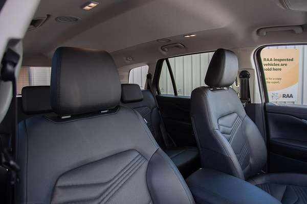 2025 Ford Everest Trend 2.0L thumb-24