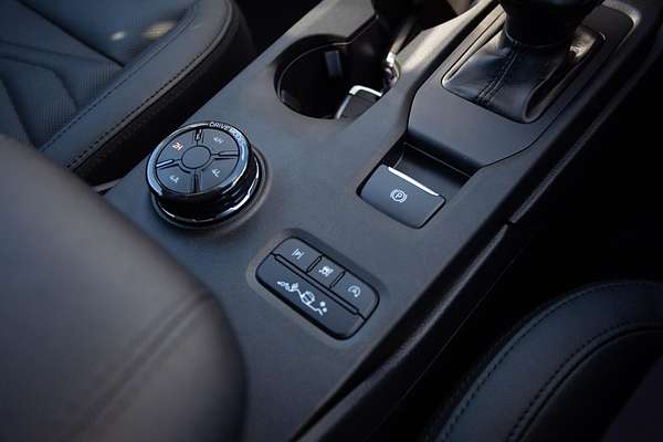 2025 Ford Everest Trend 2.0L thumb-34