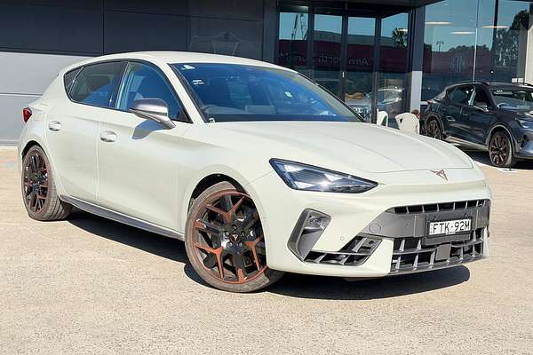 2025 CUPRA Leon VZx KL