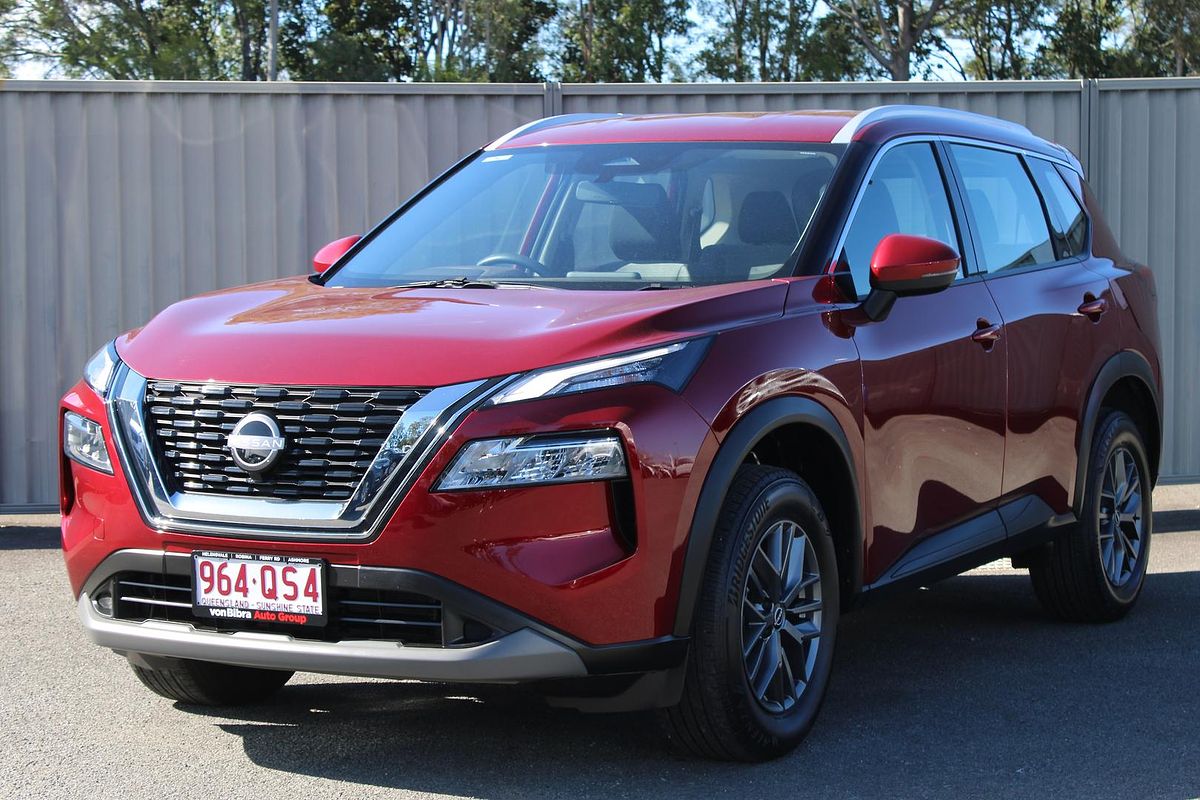 2025 Nissan X-TRAIL ST T33