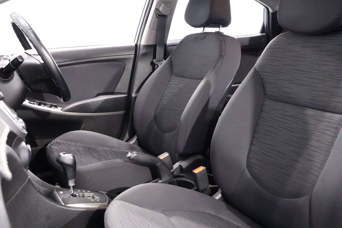 2018 Hyundai Accent Sport RB6