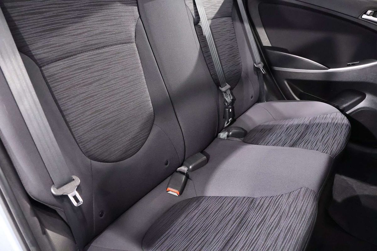 2018 Hyundai Accent Sport RB6