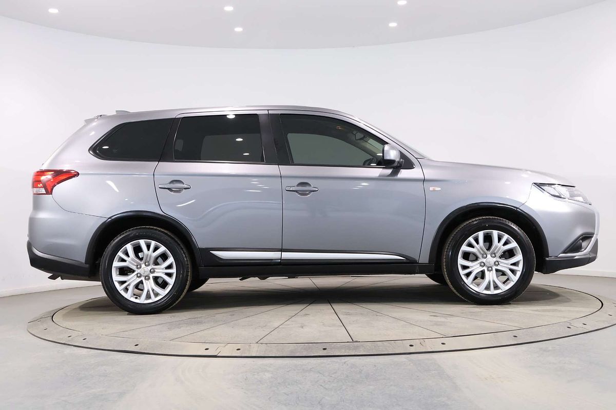 2021 Mitsubishi Outlander ES ZL