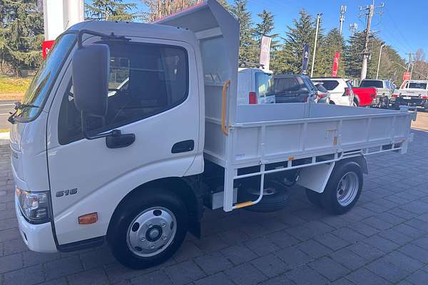2025 Hino 300 Series 616 SWB