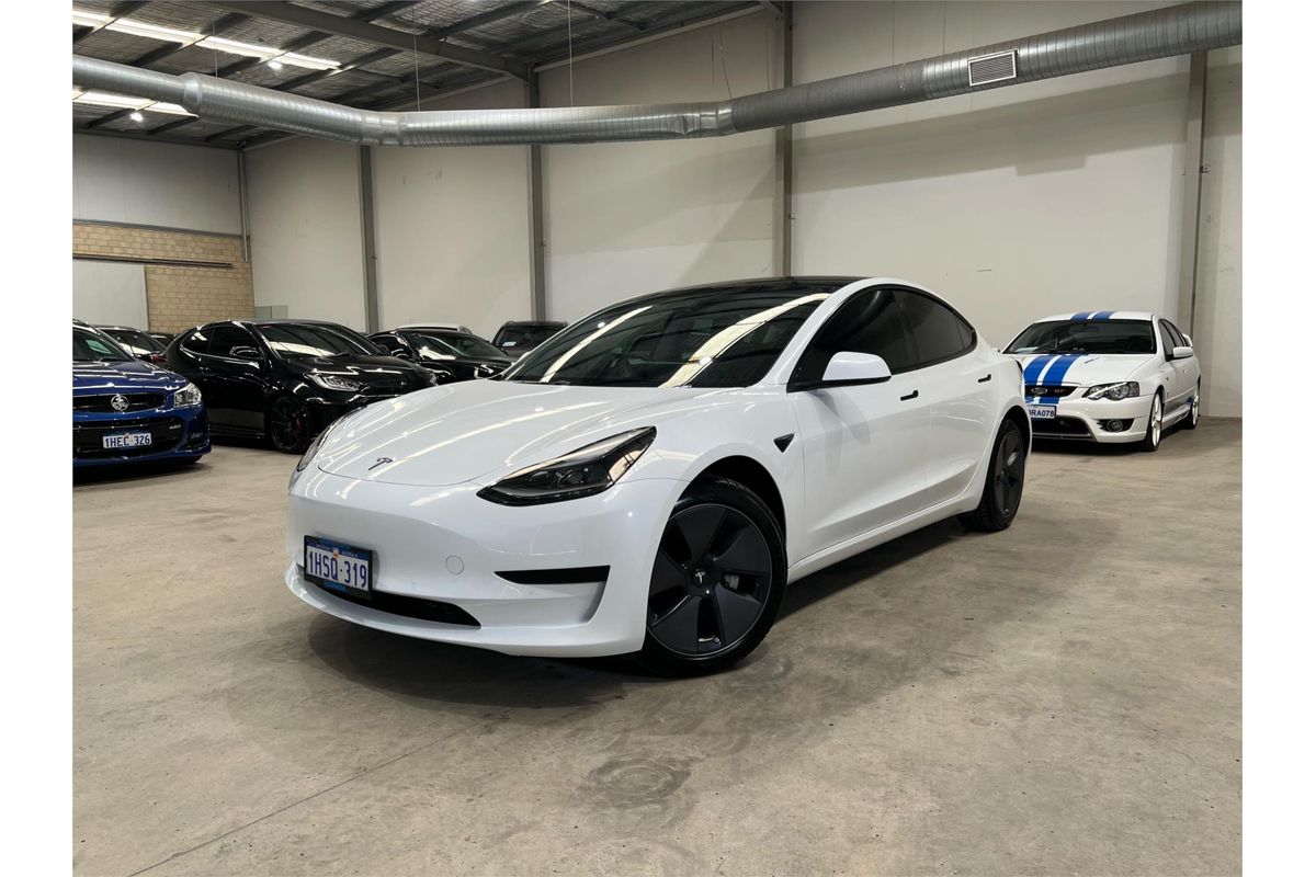 2022 Tesla Model 3 Rear-Wheel Drive