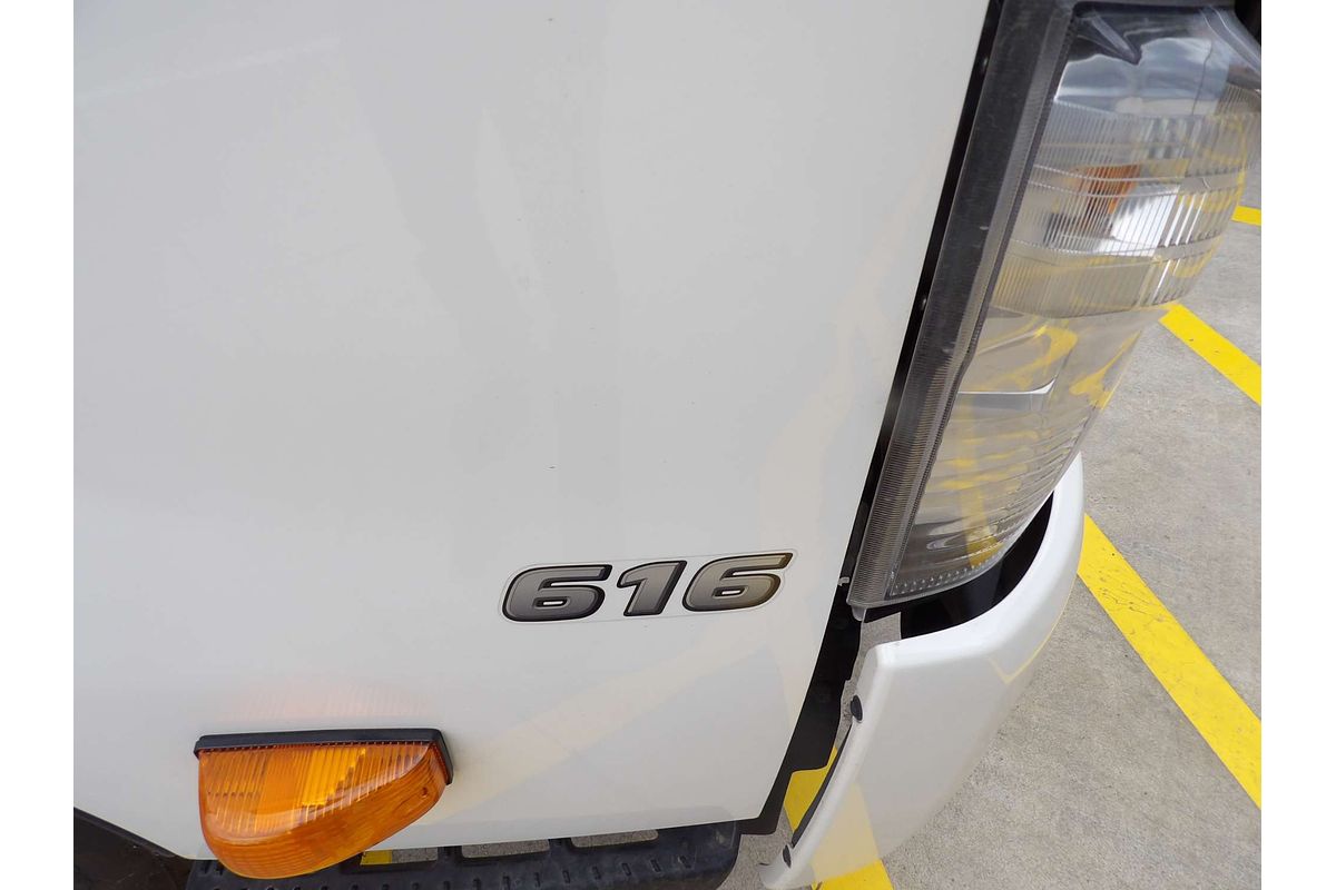 2021 Hino 300 Series 616 MWB image 2