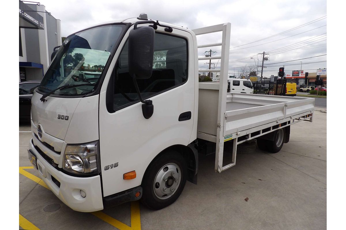 2021 Hino 300 Series 616 MWB image 3