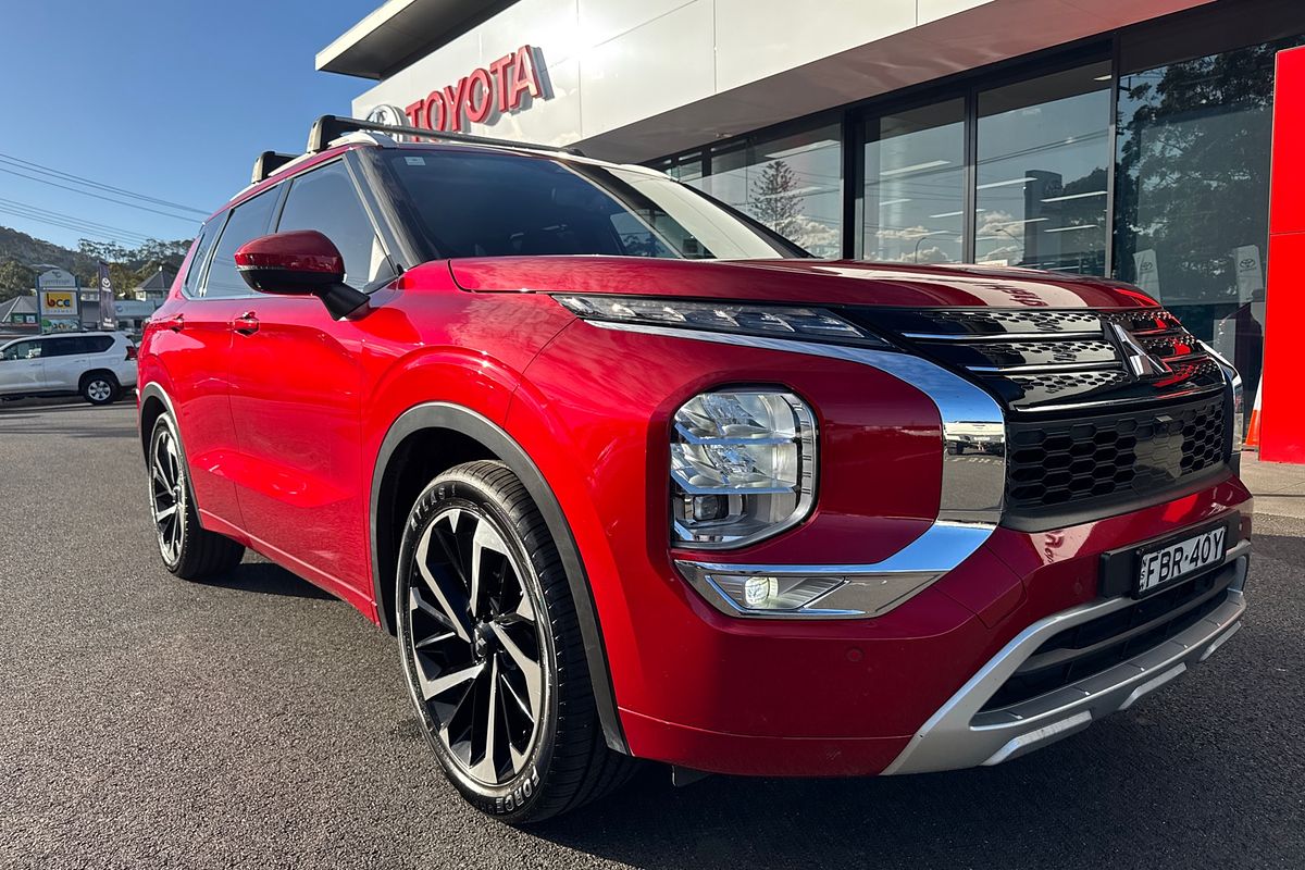 2022 Mitsubishi Outlander Exceed ZM