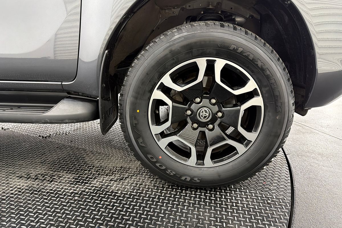 2022 Toyota Hilux SR5 GUN126R 4X4