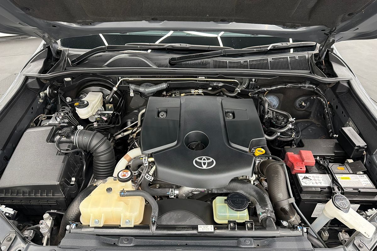 2022 Toyota Hilux SR5 GUN126R 4X4