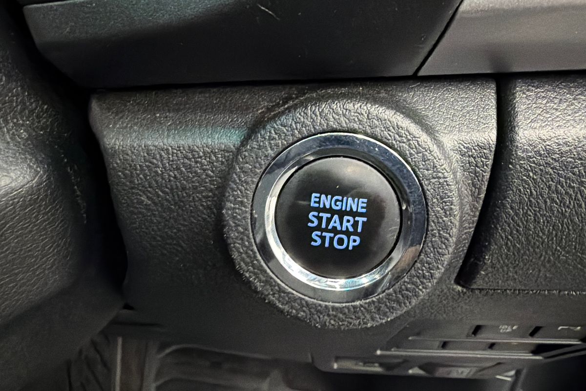 2022 Toyota Hilux SR5 GUN126R 4X4