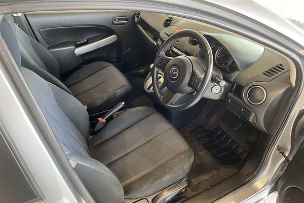 2014 Mazda 2 Neo Sport DE Series 2 thumb-21