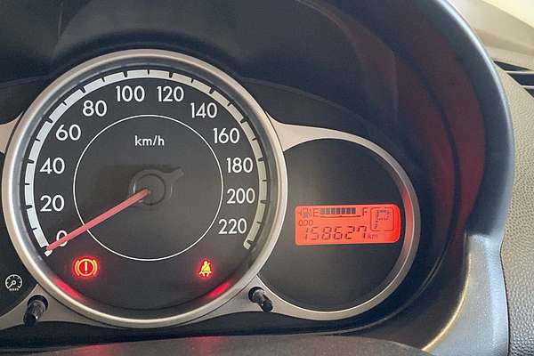 2014 Mazda 2 Neo Sport DE Series 2 thumb-24