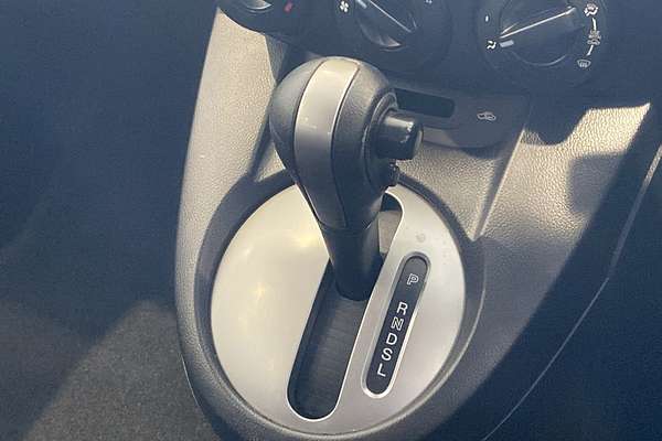 2014 Mazda 2 Neo Sport DE Series 2 thumb-25