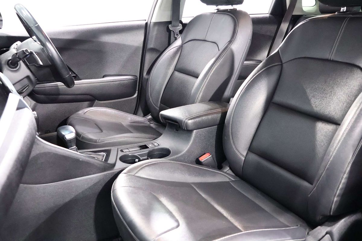 2021 Kia Niro Hybrid Sport DE