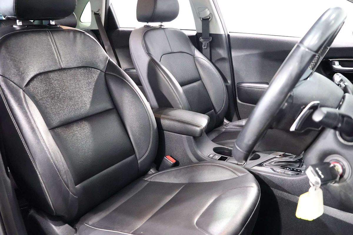 2021 Kia Niro Hybrid Sport DE