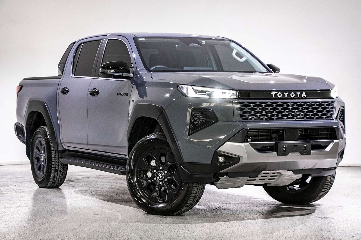 2025 Toyota Hilux Rogue 48V GUN227R 4X4