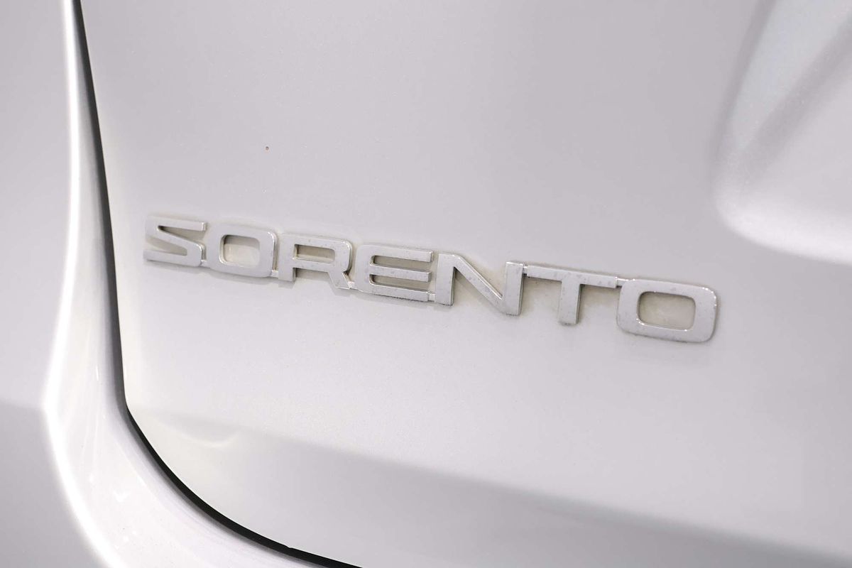 2019 Kia Sorento SLi UM