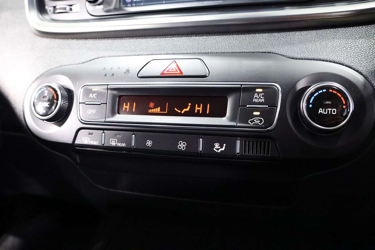 2019 Kia Sorento SLi UM