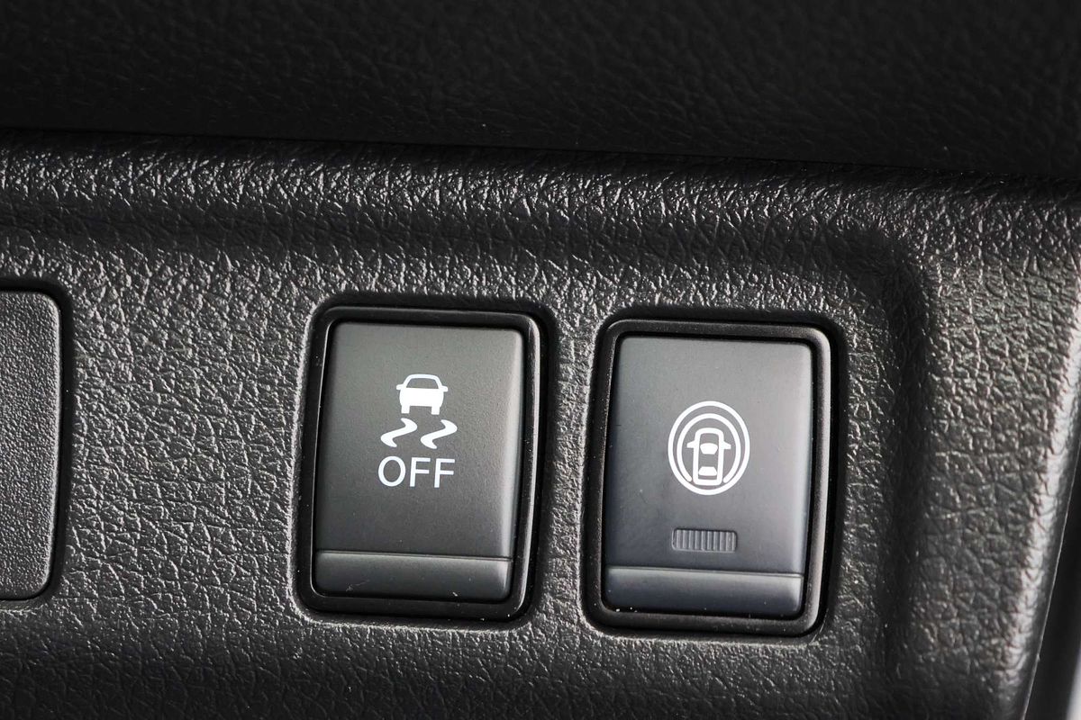 2022 Nissan Navara ST D23 Rear Wheel Drive image 19