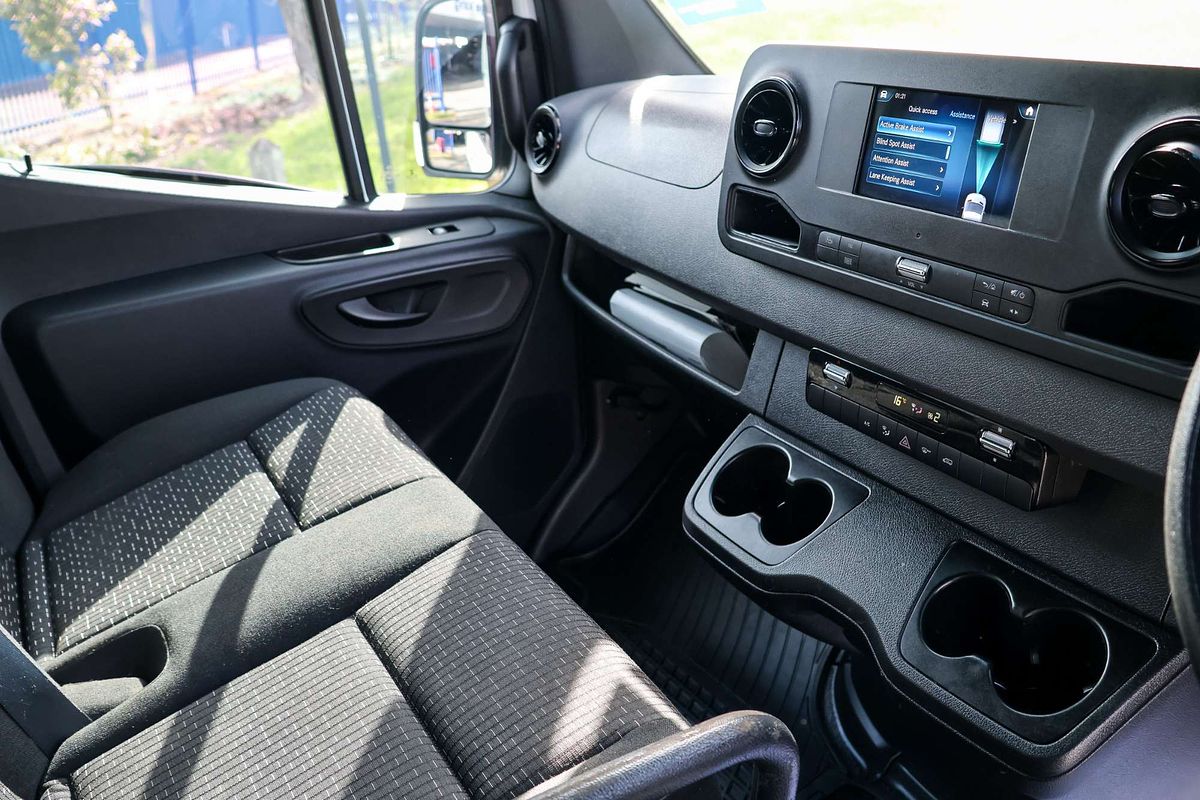 2021 Mercedes-Benz Sprinter 416CDI VS30 MWB Low Roof image 12