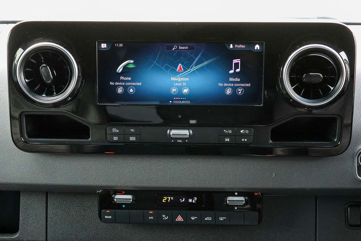 2021 Mercedes-Benz Sprinter 419CDI VS30 MWB Low Roof image 21