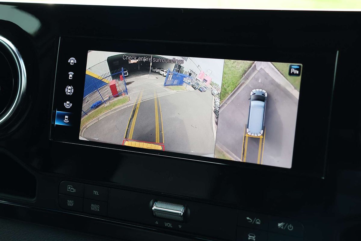 2021 Mercedes-Benz Sprinter 419CDI VS30 MWB Low Roof image 22
