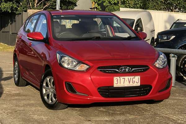 2014 Hyundai Accent Active RB2