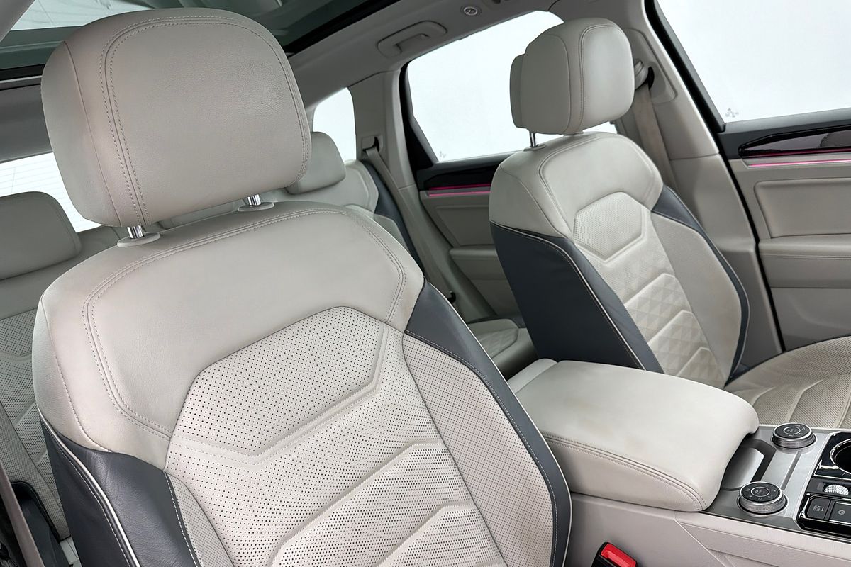 2020 Volkswagen Touareg 190TDI Premium CR