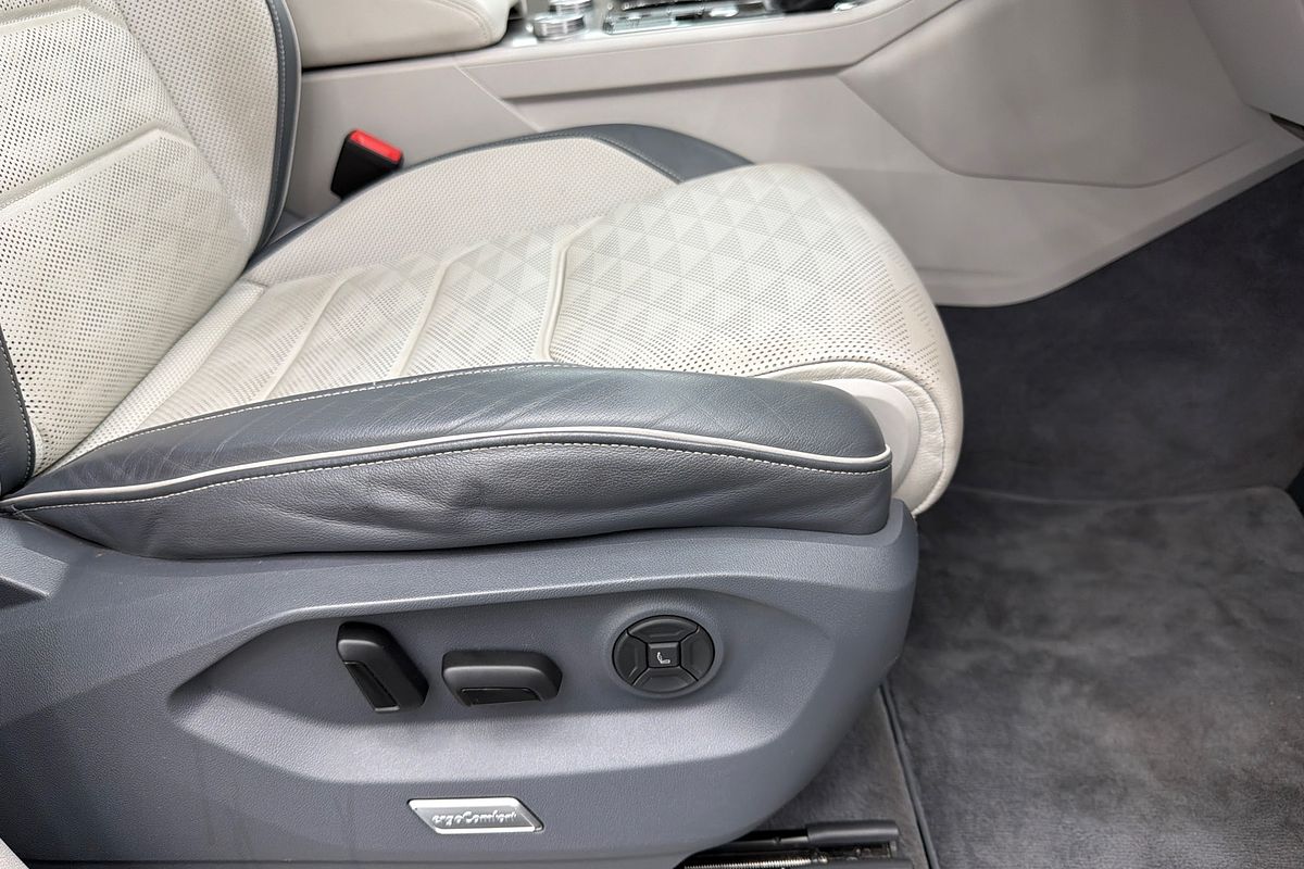 2020 Volkswagen Touareg 190TDI Premium CR