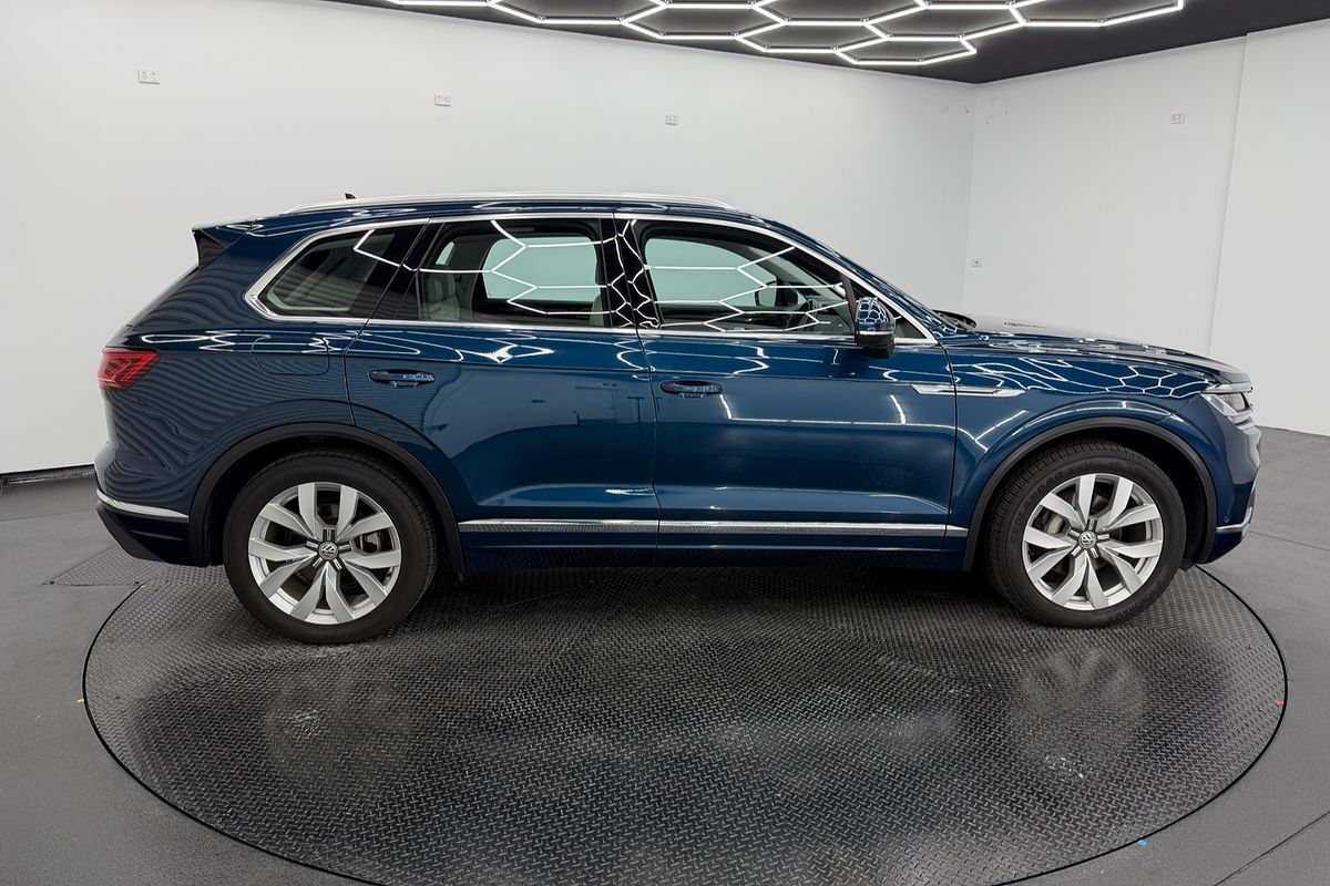 2020 Volkswagen Touareg 190TDI Premium CR