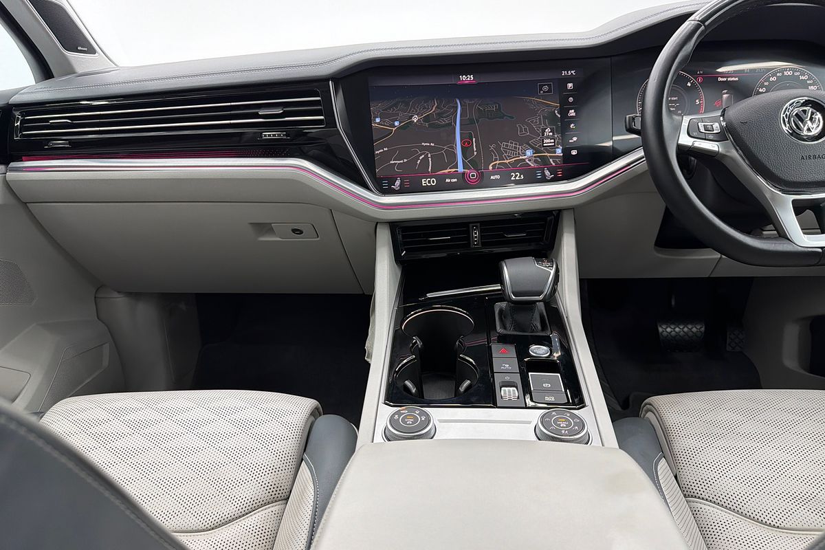 2020 Volkswagen Touareg 190TDI Premium CR