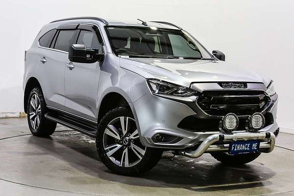 2023 Isuzu MU-X LS-T