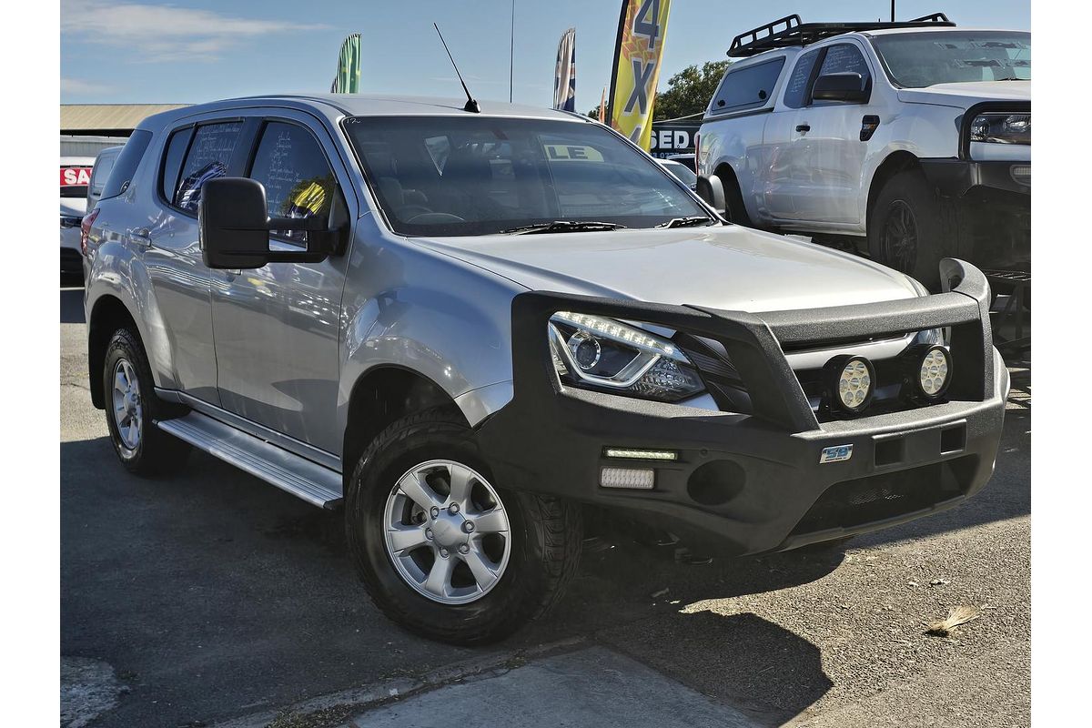 2020 Isuzu MU-X LS-M