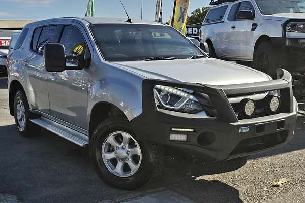 2020 Isuzu MU-X LS-M