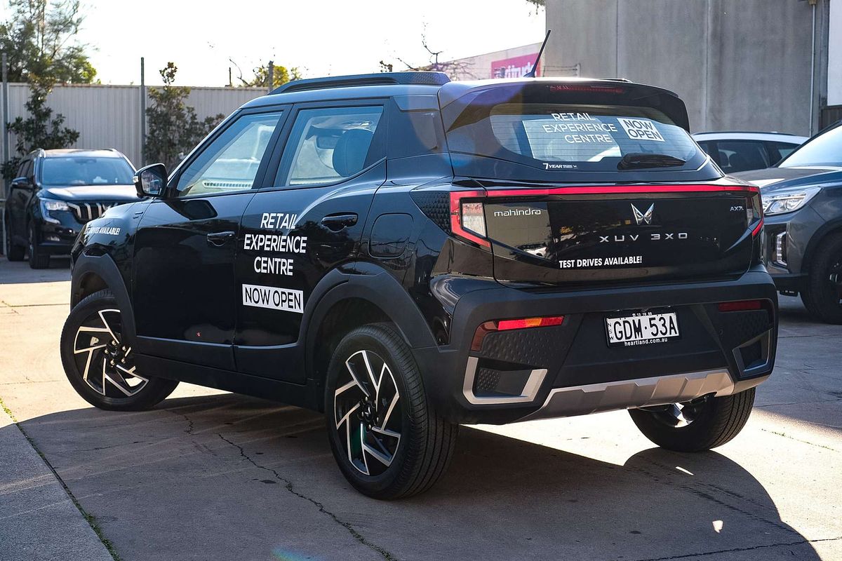 2025 Mahindra XUV3XO AX7L