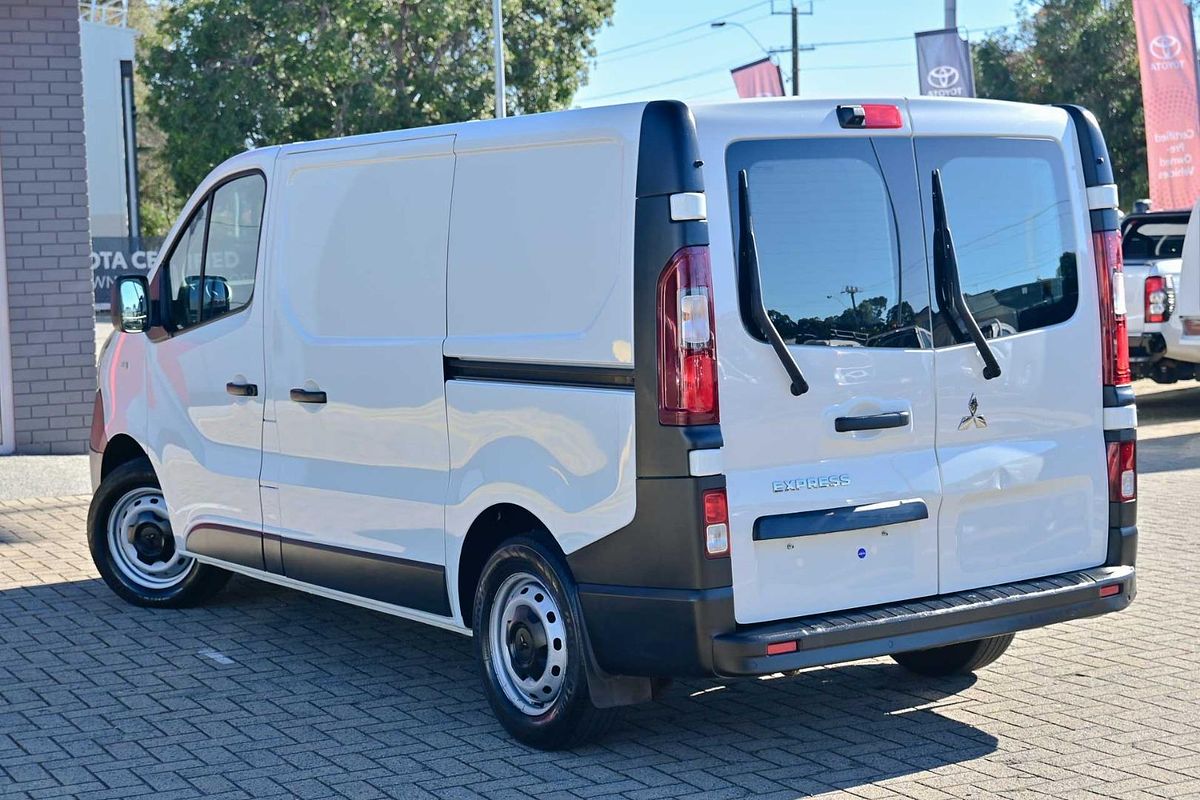2020 Mitsubishi Express GLX SN SWB